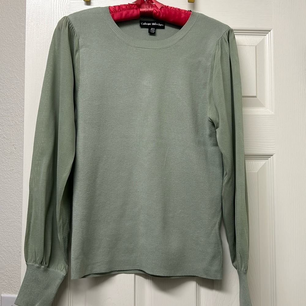 Sweater with silky sleeves